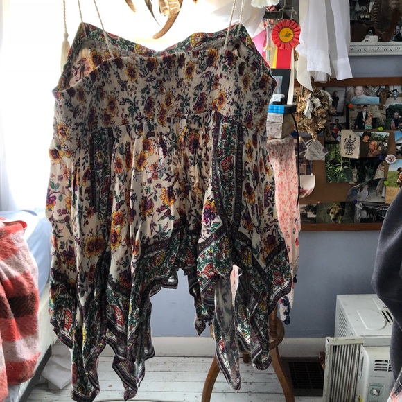 AEO tank never worn! - Picture 3 of 6